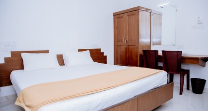 Hotel Swagath Bar Room Type - Triple Bed NON AC