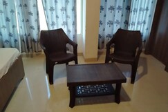 Rudraksh Hotel & Restaurant