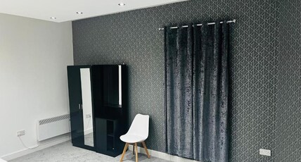 OYO The Pleasant House Room Type - Standard Double Studio