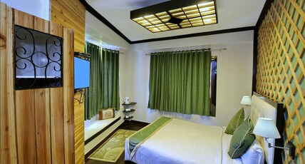 HOTEL DIP PALACE  NEAR MALL ROAD. Room Type - Super Deluxe Room (Front side)