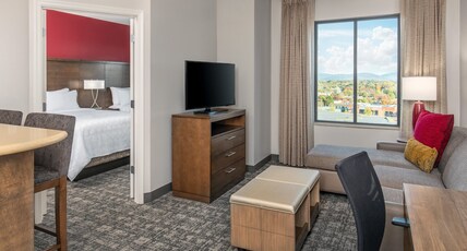 Staybridge Suites Charlottesville Airport Room Type - 1 King 1 Bedroom Suite Mobility Accessible Roll in Shower