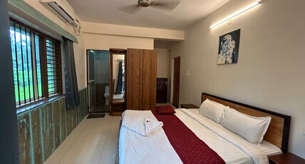 Shivam Bnb Room Type - Standard King Room