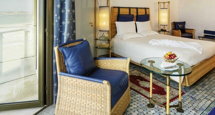 M Room Type - Classic Twin Partial Sea View