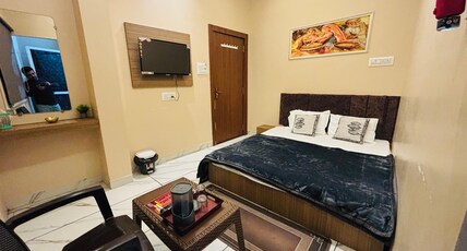 Jhankar homestay Room Type - Premium Double Room