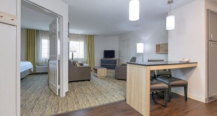 Candlewood Suites Fort Worth West Room Type - 1 King Bed 1 Bedroom Suite