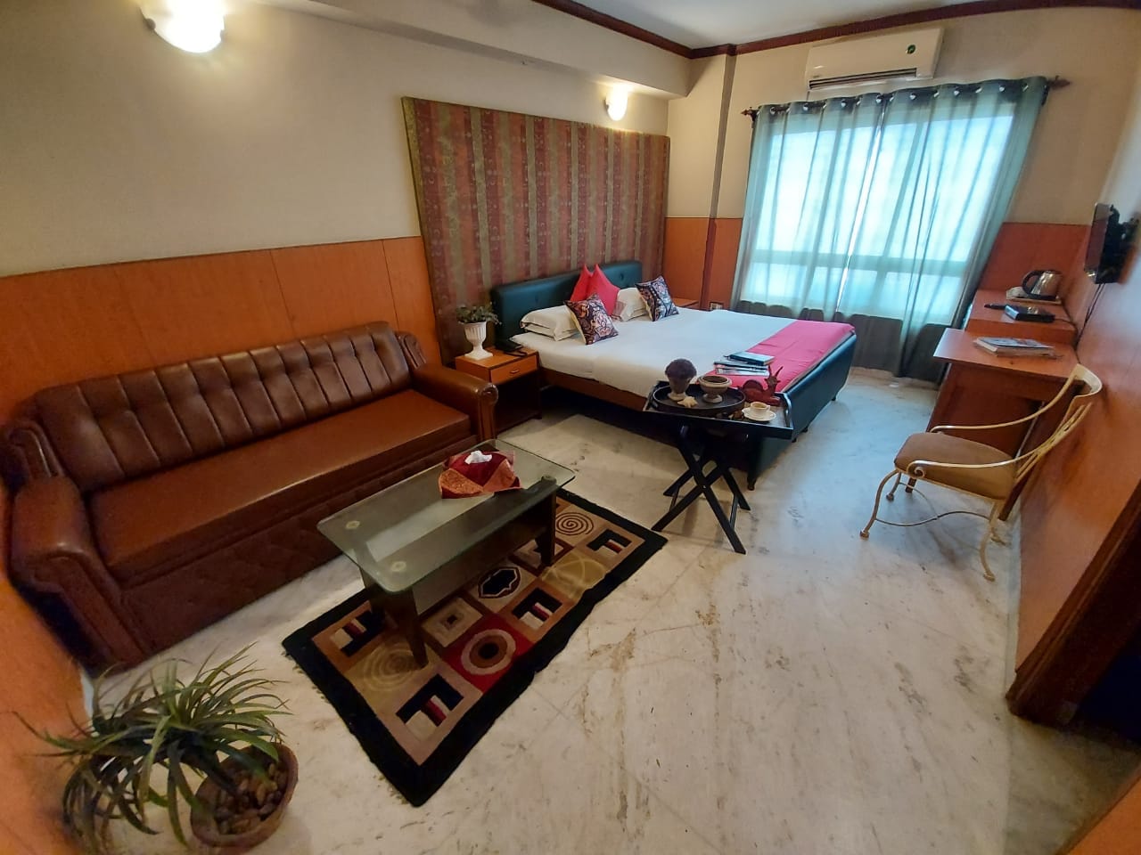Malik Guest House - Tap to explore photos
