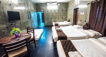 ARUNIK INN Room Type - Family Room with Bathtub ARUNIK INN Room Type - Family Room with Bathtub
