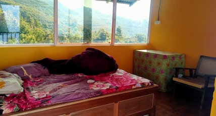 U TURN HOME STAY Room Type - Bedroom 4