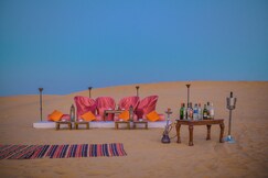 The Captain Desert Camp