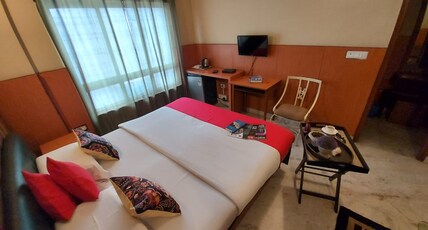 Malik Guest House Room Type - Deluxe Room