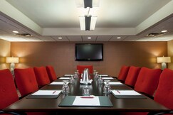 Crowne Plaza Indianapolis Airport