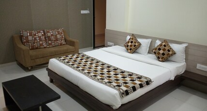 Hotel Casa Green Room Type - Deluxe Double Bed A.C