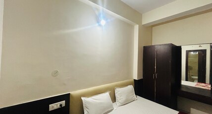 Hotel Metta Budhha International Room Type - Standard