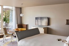Sanderson London