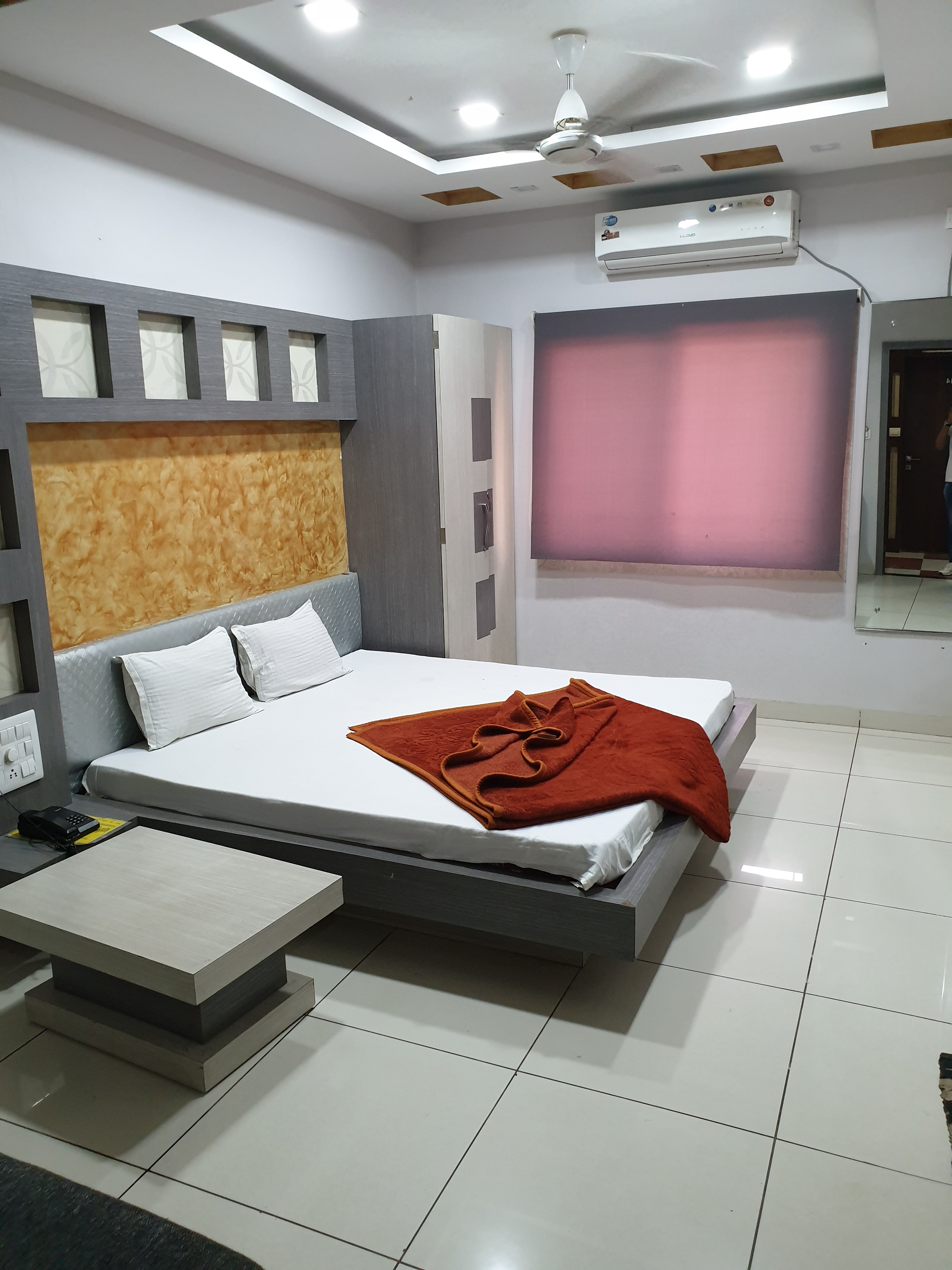 Hotel Arjun Palace Gadarwara - Tap to explore photos