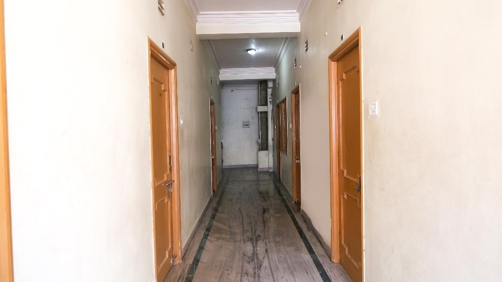 Hotel Sagar 500Meter from Baba Mandir - Tap to explore photos