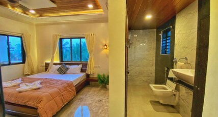 The Beach Hive Room Type - Garden View Premium Couple Room (2 Person)