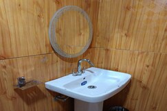 Tiri Ratna Resort
