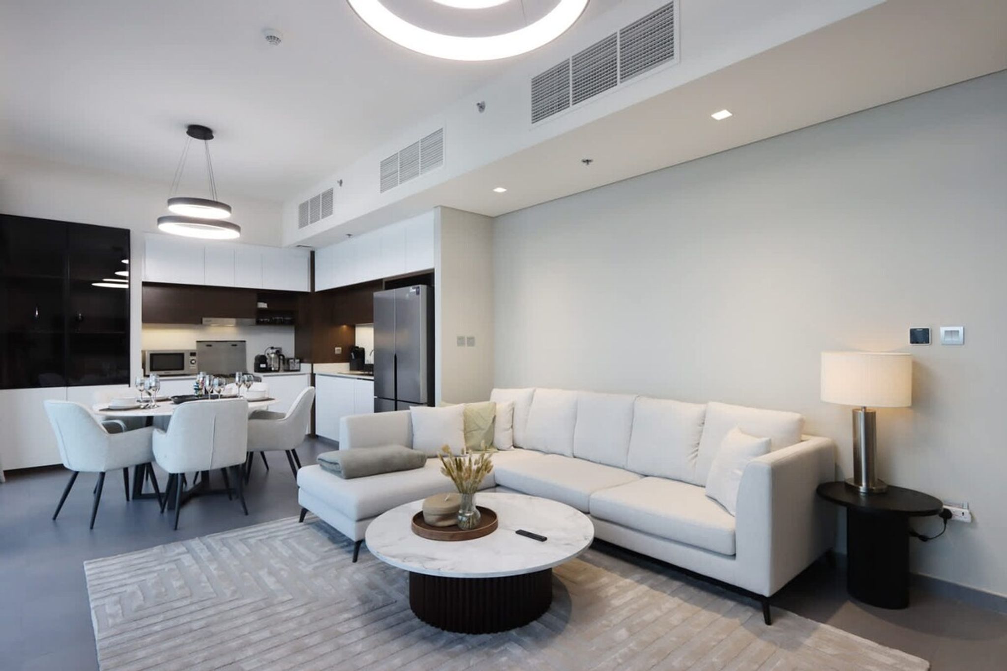 ELIVAAS Curated Waterfront 2BR with Dubai Skyline Views - Tap to explore photos