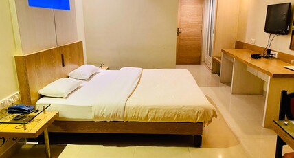 Hotel Rama Krishna Room Type - Deluxe Room