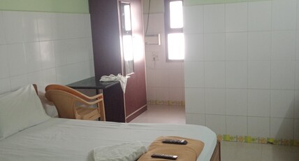 Aasai Guest House Room Type - Triple Bedded A/C Room 