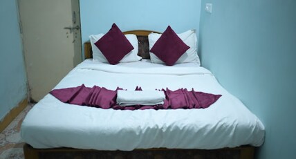 Hotel Divyansh Room Type - Deluxe AC Room