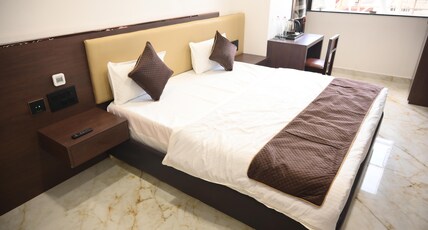 Salil Vatika Room Type - Deluxe Room