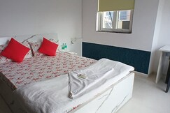 Fullysetup 2bhk Amanora  Seasons