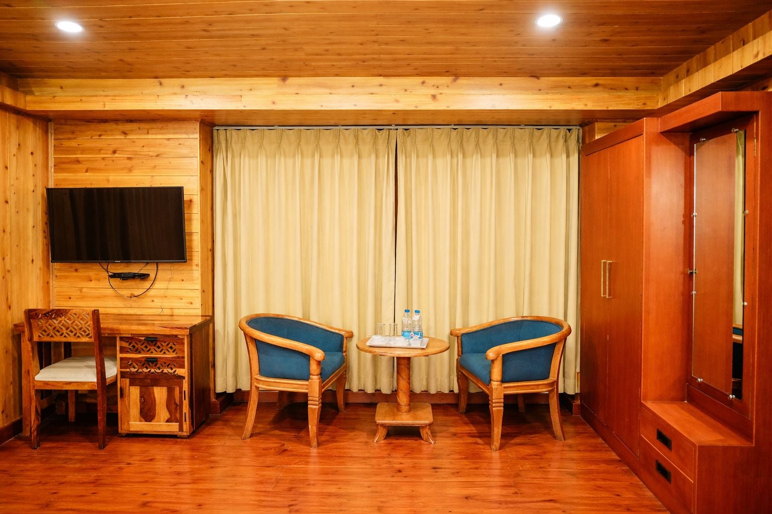 Hotel Norling Retreat - Tap to explore photos