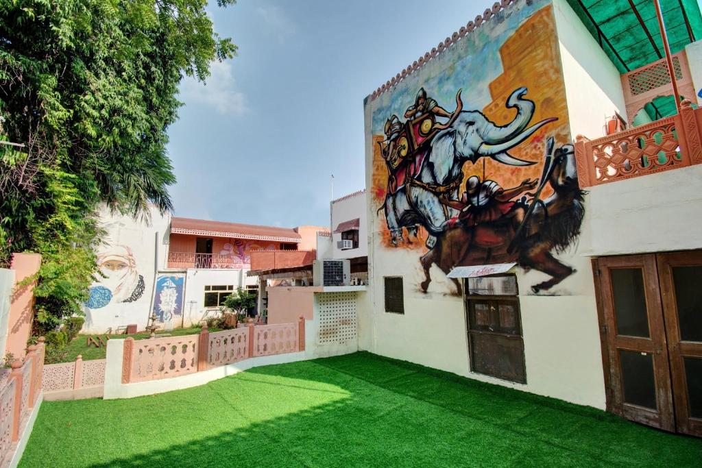 hostel stephels - Tap to explore photos