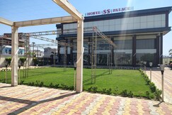 HOTEL SS PALACE