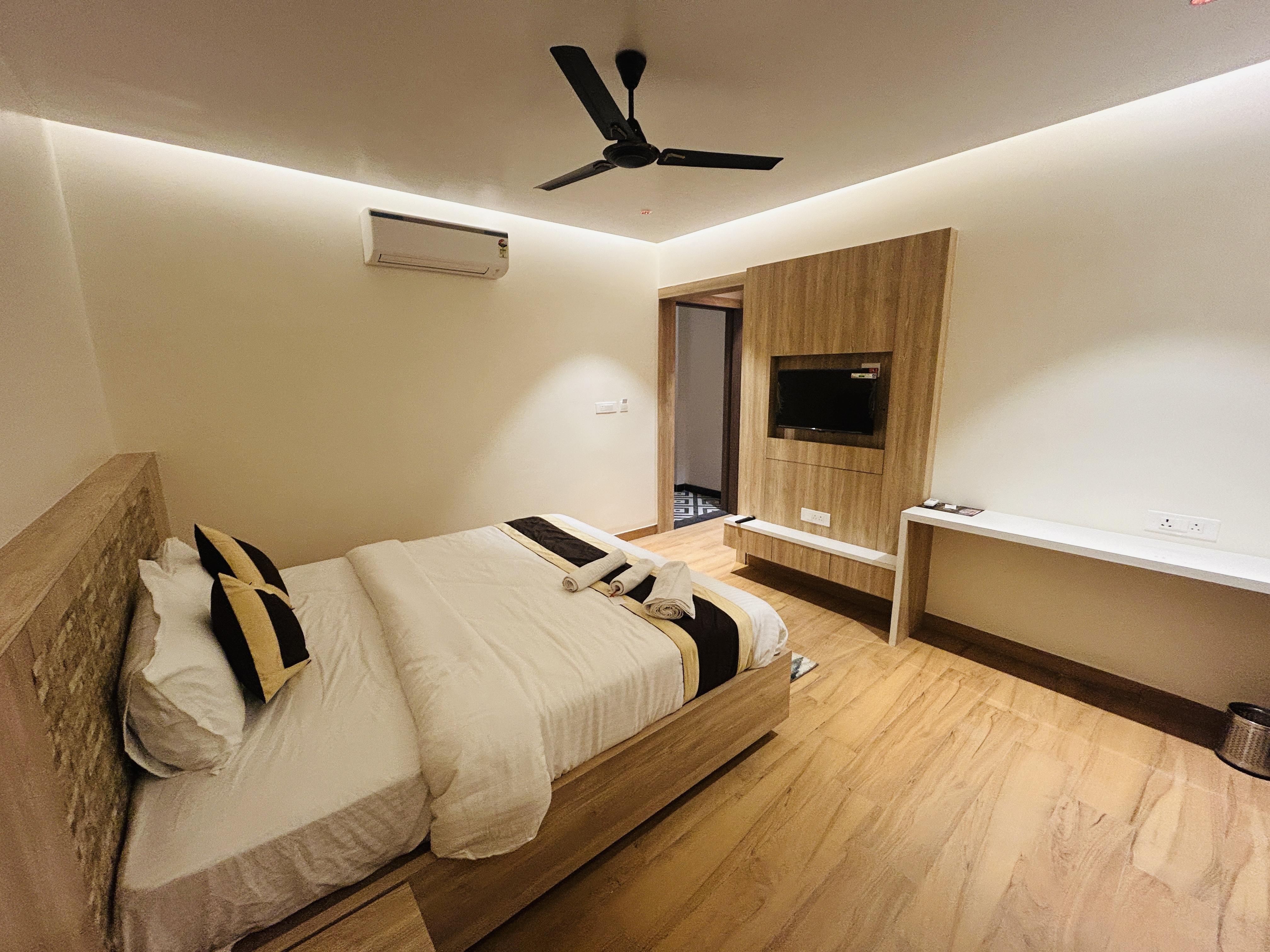 HOTEL PLATINUM - Tap to explore photos