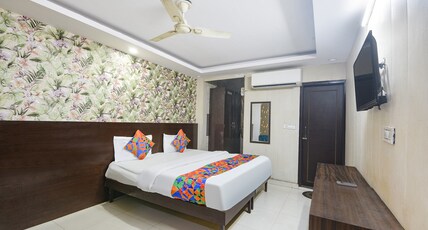 FabHotel Legend Stay - Dwarka Sector 7 Room Type - Deluxe Room