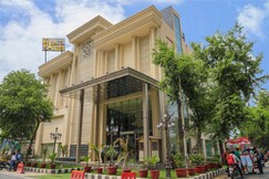 THE GRAND PARISIAN HOTEL