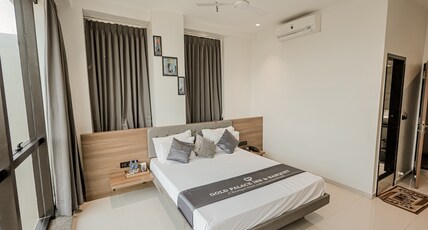 Gold Palace Inn Banquet Room Type - Premium Room