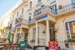 Smart Hyde Park Inn Hostel