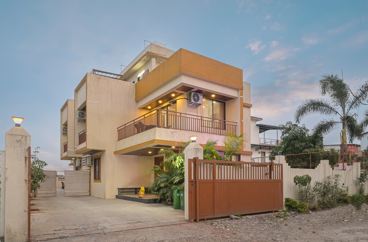 Lonavala 4 bhk Grand Twinn Villa 1 - Tap to explore photos
