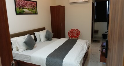 Hotel RR INN Room Type - Deluxe Room with City View