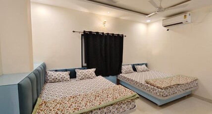 HOTEL NARMADA SHREE Room Type - Four Bed AC Room
