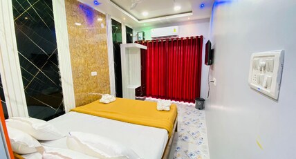 RK Homestay || Entire Studio & 1BHK Apartments || Room Type - Entire Studio Apartments 