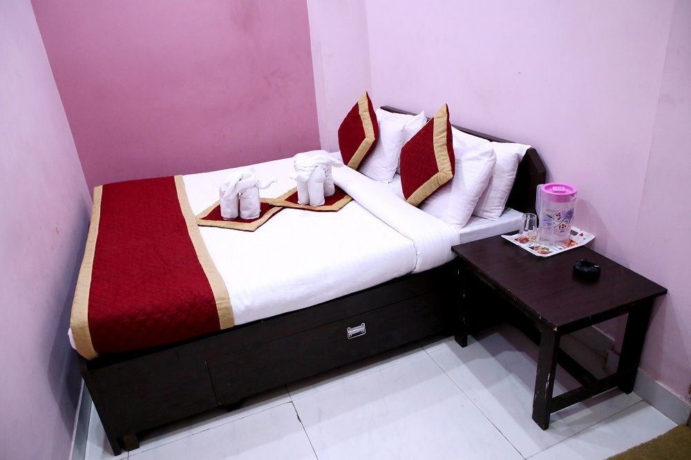 Hotel Rudraksh - Tap to explore photos