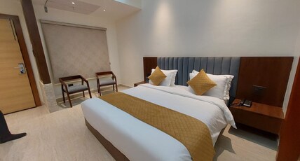 E SQUARE HOTEL Room Type - STANDARD ROOM