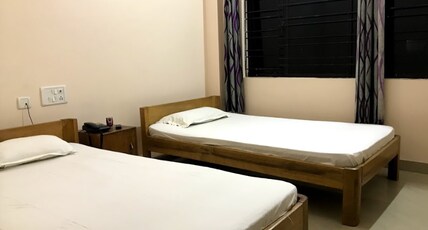 Hotel Silver Star Room Type - Standard AC Room