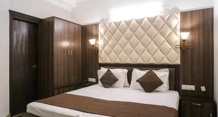 HOTEL MIDTOWN Room Type - Deluxe Room