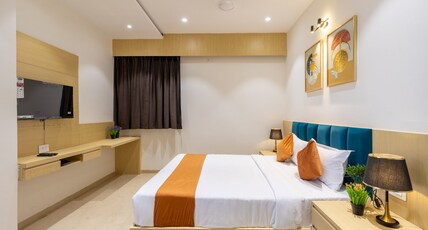 White Rose Near Delhi Airport Room Type - Superior Deluxe Room