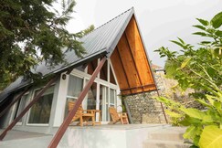ama Stays & Trails Godhuli Villas, Naukuchiatal