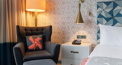 Hilton Bournemouth Room Type - KING JUNIOR SUITE