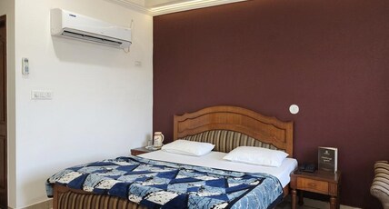 Hotel Vivek Room Type - Executive Room