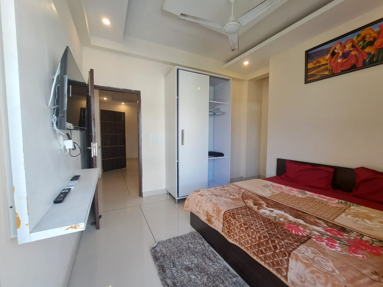 Castle Inn 2 BHK - Tap to explore photos