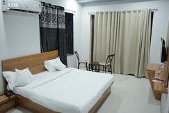Hotel Chandra Hari Palace